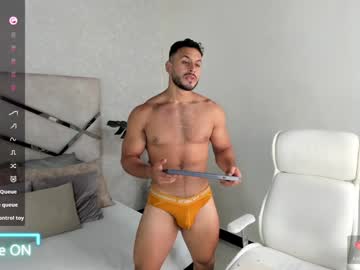 Mike_Belle Chaturbate stream image from January 28, 2025
