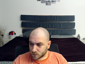 R0bila Chaturbate stream image from January 28, 2025