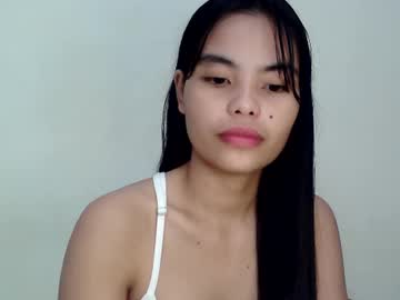 Urprettydoll Chaturbate stream image from January 28, 2025