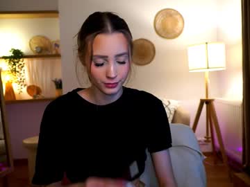 Emma__Cutiee Chaturbate stream image from January 29, 2025