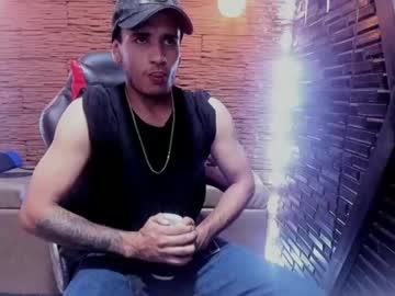 Axell_Cross2 Chaturbate stream image from January 29, 2025