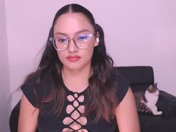 Eve_Rox18 Chaturbate stream image from January 29, 2025