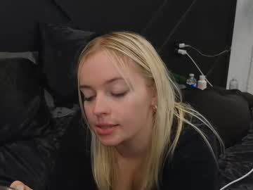 Margot_Robbie7 Chaturbate stream image from January 29, 2025