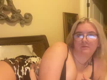 Zoeywalkeroxxo Chaturbate stream image from January 29, 2025