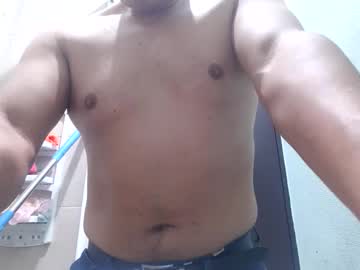 Bggerardo820208 Chaturbate stream image from January 29, 2025