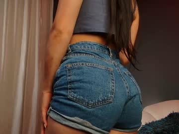 Dannalut Chaturbate stream image from January 29, 2025