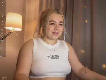 Lill_Bubbles Chaturbate stream image from January 29, 2025