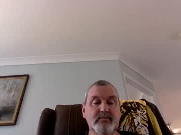 Tools70 Chaturbate stream image from January 29, 2025