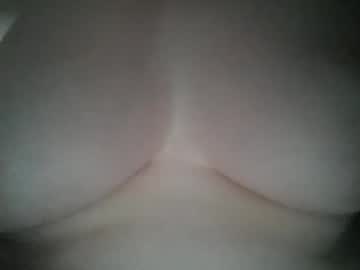 Twixie33 Chaturbate stream image from January 29, 2025