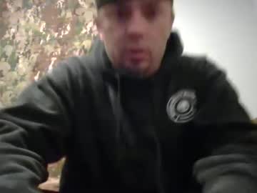 Eddie4unow Chaturbate stream image from January 29, 2025