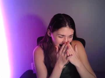 Lushlolly Chaturbate stream image from January 29, 2025
