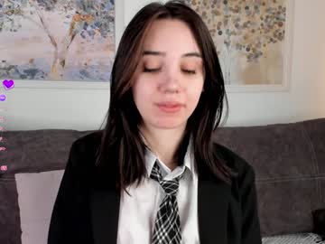 Rexannebulson Chaturbate stream image from January 29, 2025
