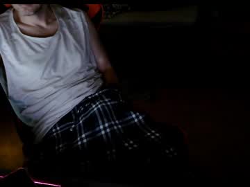 Swe9090 Chaturbate stream image from January 29, 2025
