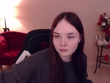 Elvingbells Chaturbate stream image from January 29, 2025