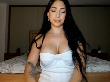 Isabellabeker_ Chaturbate stream image from January 29, 2025