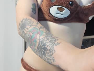 Sara_Oxford Chaturbate stream image from January 29, 2025