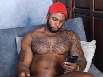 Tairontucke Chaturbate stream image from January 29, 2025