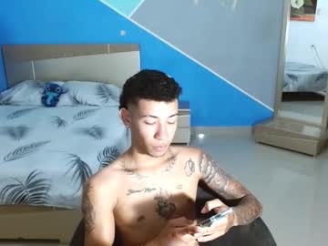 Boyhot_Sw Chaturbate stream image from January 29, 2025