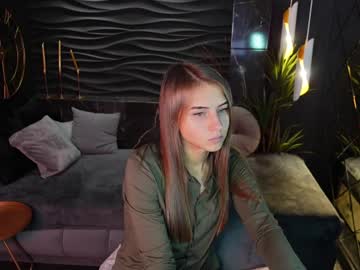 Charm_Bianca Chaturbate stream image from January 29, 2025