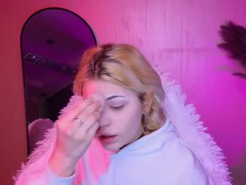 Linetthaze Chaturbate stream image from January 29, 2025