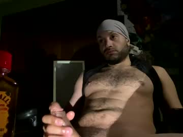 Bigwalkdog12 Chaturbate stream image from January 29, 2025