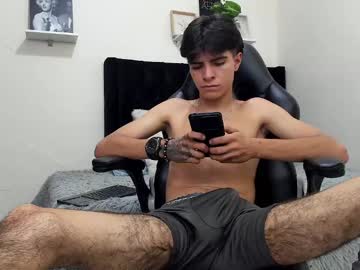 Jeroruiz Chaturbate stream image from January 29, 2025