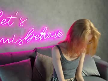 Elizabeth_Harpper Chaturbate stream image from January 29, 2025
