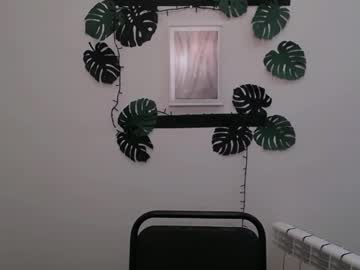 Luxurymur_ Chaturbate stream image from January 29, 2025