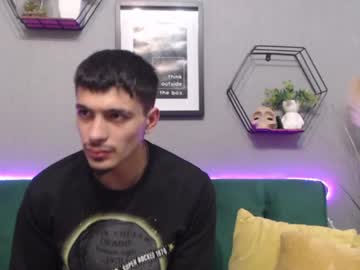 Raymondmorie Chaturbate stream image from January 29, 2025