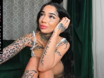 Creamyinkk Chaturbate stream image from January 29, 2025