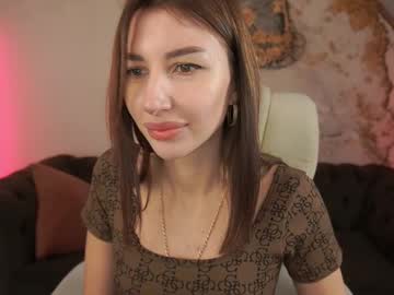 Nicolecrystall Chaturbate stream image from January 29, 2025