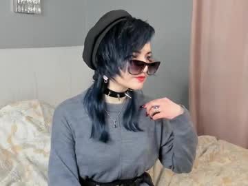 Blythebuys Chaturbate stream image from January 29, 2025
