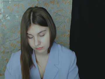 _Shy_Luna_ Chaturbate stream image from January 29, 2025