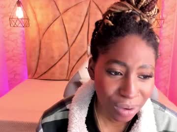 Queen_Perla_ Chaturbate stream image from January 29, 2025