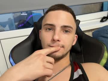 Golden_Boyyy21 Chaturbate stream image from January 29, 2025