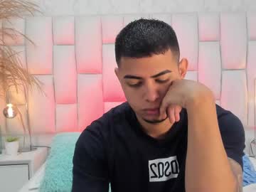 Marccogarcia Chaturbate stream image from January 29, 2025