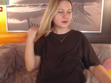 Bigboobsarri Chaturbate stream image from January 29, 2025