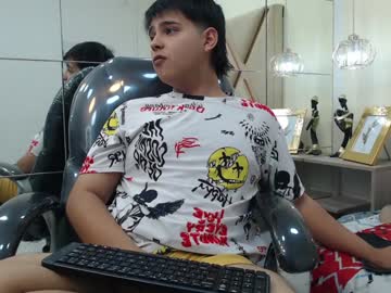 Andrewsmile_ Chaturbate stream image from January 29, 2025