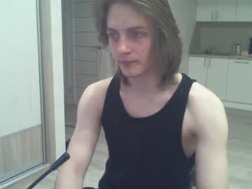 Angelmayday Chaturbate stream image from January 29, 2025