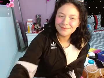 Soniahardass Chaturbate stream image from January 29, 2025