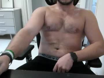 Benzoil20007 Chaturbate stream image from January 29, 2025