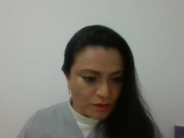 Dapnne24 Chaturbate stream image from January 29, 2025
