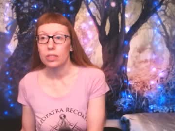 Ember_Starleena Chaturbate stream image from January 29, 2025