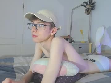 Tuz94 Chaturbate stream image from January 29, 2025
