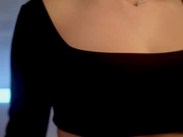 April_Blush Chaturbate stream image from January 29, 2025