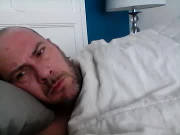Custum40 Chaturbate stream image from January 29, 2025
