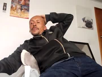 Latinhardfuker1980 Chaturbate stream image from January 29, 2025