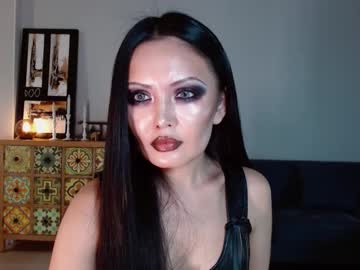 Linakimthai Chaturbate stream image from January 29, 2025