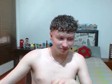 Aron_Miller18 Chaturbate stream image from January 29, 2025