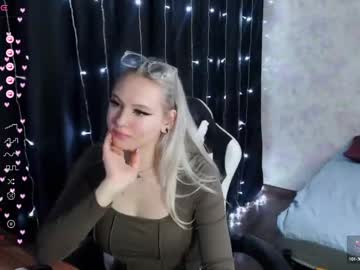 Vikapowers Chaturbate stream image from January 29, 2025